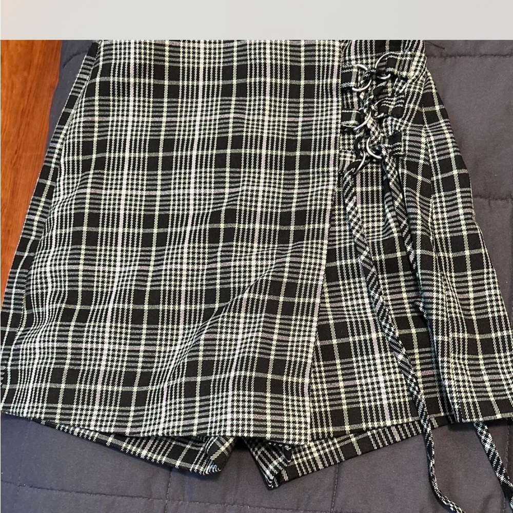 Black & White Plaid Skirt | Grunge Steampunk Style